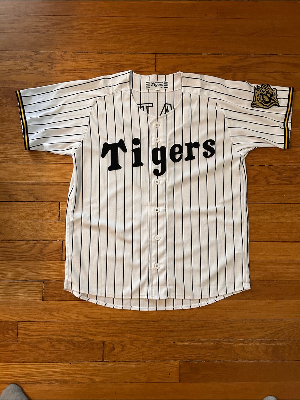 Hansin Tigers - Teruaki Saton #8 - Pinstripe Baseball Jersey